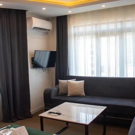 Safir Hotel *